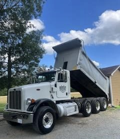 2016 PETERBILT 365